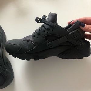 Nike Black Air Huarache